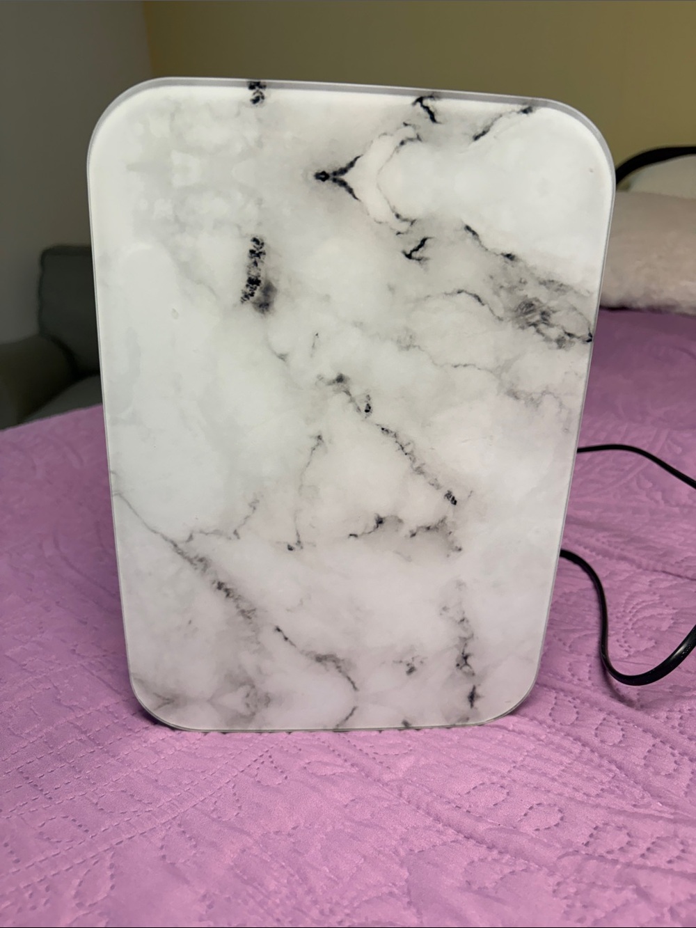 Makeup cooler/warmer